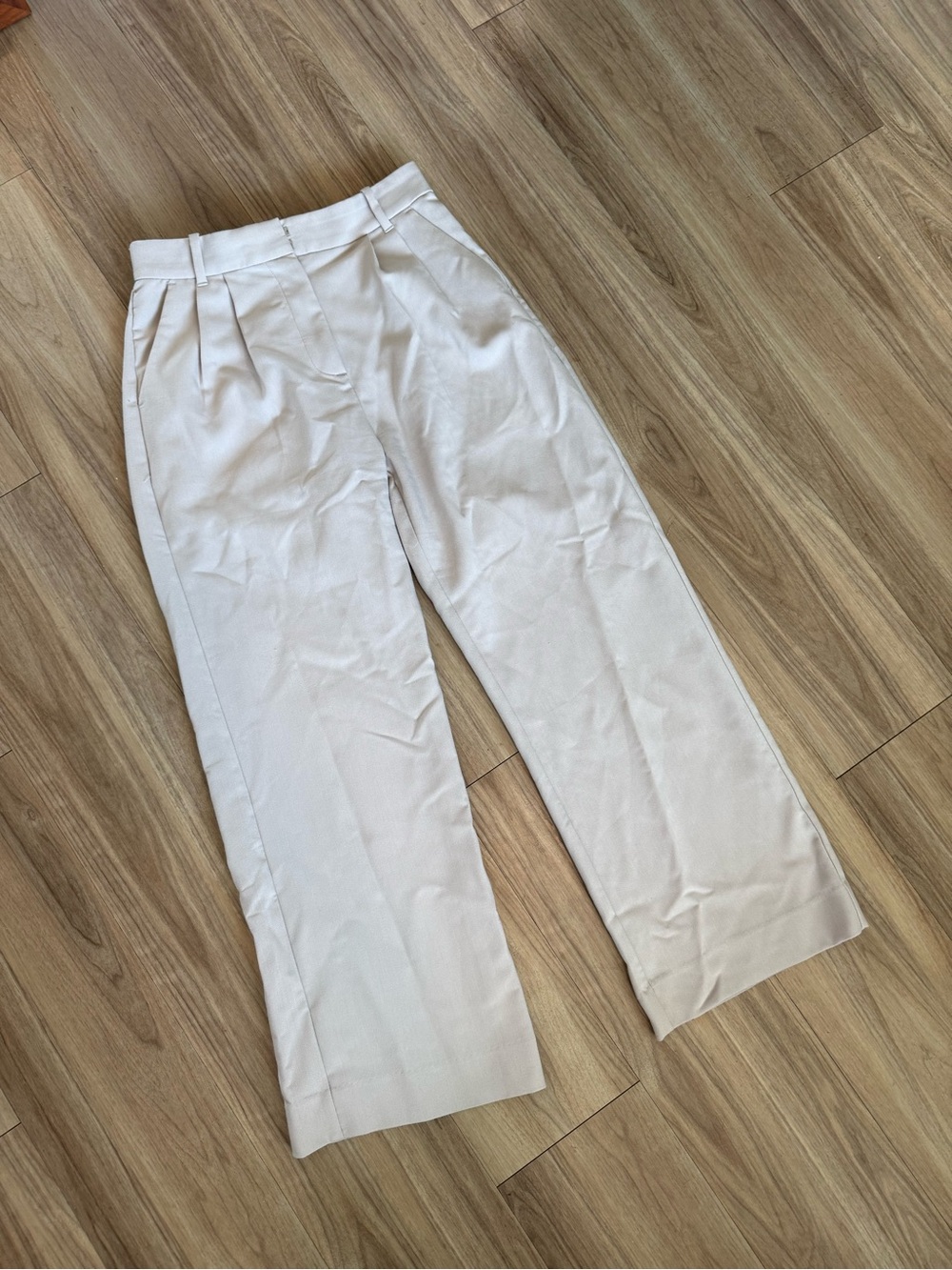 Abercrombie & Fitch High-Rise Wide Leg Women’s Pants in Light Beige size 27 4s